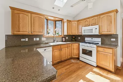 3541 N Pontiac Avenue, Chicago, IL 60634 - Photo 12