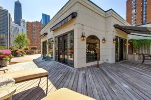 55 W Delaware Pl, Chicago, IL 60610 - Photo 8