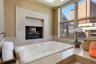 55 W Delaware Pl, Chicago, IL 60610 - Photo 34