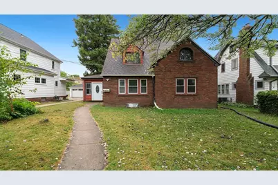 1611 Jackson Street, Rockford, IL 61107 - Photo 2