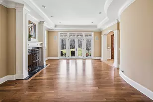 1300 Abington Cambs Dr, Lake Forest, IL 60045 - Photo 8