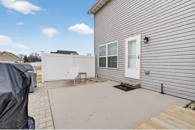 300 Arrowhead Drive, Minooka, IL 60447 - Photo 44