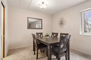 200 Deborah Ln, Wheeling, IL 60090 - Photo 8