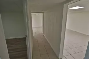 819 Mansfield Ct, Schaumburg, IL 60194 - Photo 18