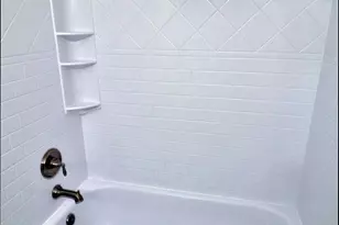 819 Mansfield Ct, Schaumburg, IL 60194 - Photo 16