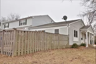 819 Mansfield Ct, Schaumburg, IL 60194 - Photo 20