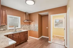 1404 N 36th Ave, Melrose Park, IL 60160 - Photo 10