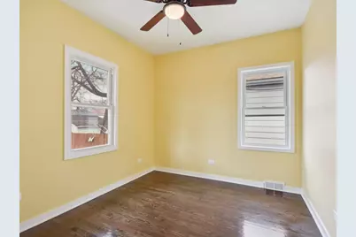 1404 N 36th Avenue, Melrose Park, IL 60160 - Photo 16