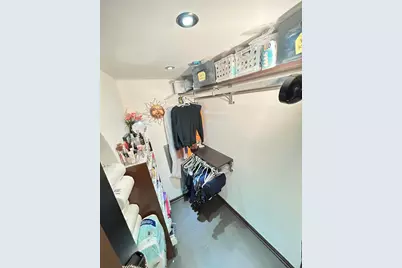 300 N State Street #2910, Chicago, IL 60654 - Photo 12