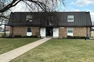 121 W 63rd St, Westmont, IL 60559 - Photo 1