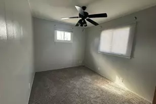 245 Robinson Dr, Morris, IL 60450 - Photo 4