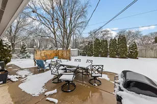 1620 Lucylle Ave, Saint Charles, IL 60174 - Photo 18