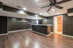 2020 Dawn Ln, Zion, IL 60099 - Photo 24