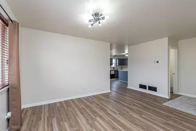 2020 Dawn Lane, Zion, IL 60099 - Photo 6