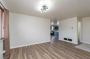 2020 Dawn Ln, Zion, IL 60099 - Photo 6