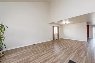 2020 Dawn Ln, Zion, IL 60099 - Photo 2