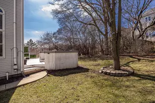 907 Thornwood Ct, Saint Charles, IL 60174 - Photo 28