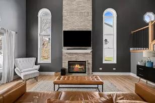 907 Thornwood Ct, Saint Charles, IL 60174 - Photo 10