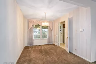 951 Lonsdale Rd, Elk Grove Village, IL 60007 - Photo 4