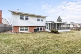 951 Lonsdale Rd, Elk Grove Village, IL 60007 - Photo 20