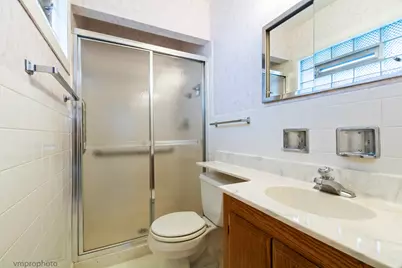951 Lonsdale Road, Elk Grove Village, IL 60007 - Photo 12