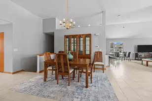 130 Annelise Ln, Volo, IL 60020 - Photo 8