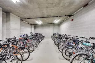 901 W Madison St, Chicago, IL 60607 - Photo 32