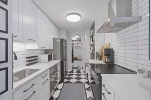 2626 N Lakeview Ave, Chicago, IL 60614 - Photo 12