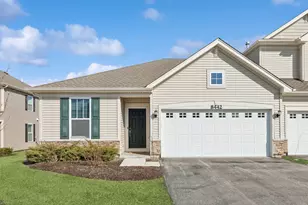 8442 Redbud Ct, Wonder Lake, IL 60097 - Photo 2