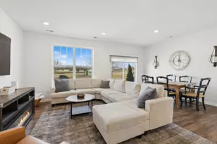 8442 Redbud Ct, Wonder Lake, IL 60097 - Photo 8