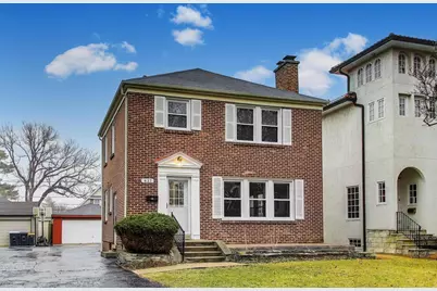 627 Pleasant Avenue, Highland Park, IL 60035 - Photo 2