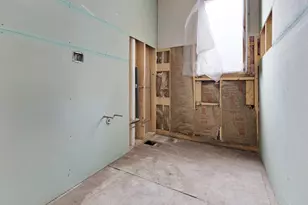 1904 W Berwyn Ave, Chicago, IL 60640 - Photo 14