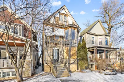 1904 W Berwyn Avenue, Chicago, IL 60640 - Photo 1