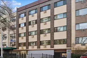 561 W Stratford Pl, Chicago, IL 60657 - Photo 1