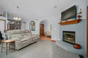 5000 W Shore Dr, McHenry, IL 60050 - Photo 12