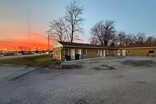 901 State Route 10 W, Clifton, IL 61727 - Photo 1