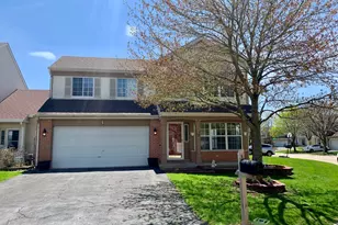 6 Redbud Ct, Lake in the Hills, IL 60156 - Photo 1