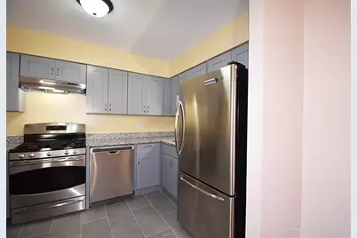 374 Juniper Tree Court #374, Hoffman Estates, IL 60169 - Photo 8