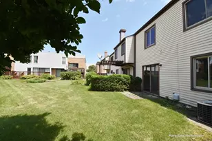 374 Juniper Tree Ct, Hoffman Estates, IL 60169 - Photo 26