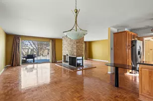 1033 W Ohio St, Glenwood, IL 60425 - Photo 6