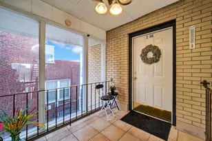 8701 S Sacramento Ave, Evergreen Park, IL 60805 - Photo 6