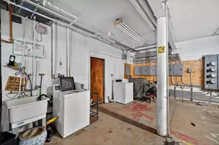 8701 S Sacramento Ave, Evergreen Park, IL 60805 - Photo 20