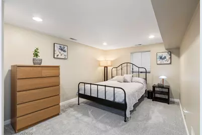 832 Kansas Street, Carol Stream, IL 60188 - Photo 18