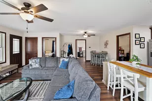 204 S Henry St, Ashkum, IL 60911 - Photo 6