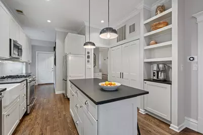 3130 N Clifton Avenue #2, Chicago, IL 60657 - Photo 8