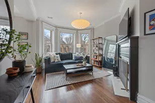 3130 N Clifton Ave, Chicago, IL 60657 - Photo 2