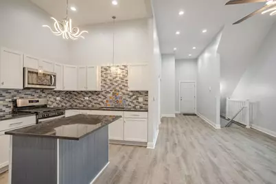 1013 W 18th Place, Chicago, IL 60608 - Photo 24