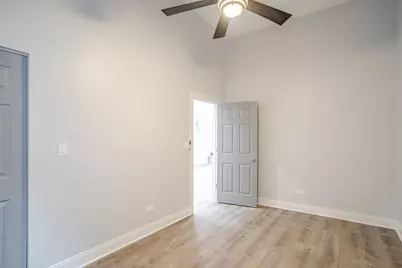 1013 W 18th Place, Chicago, IL 60608 - Photo 34