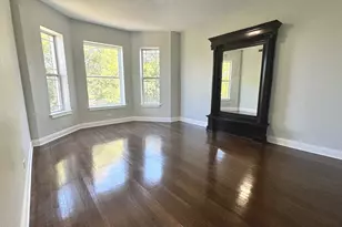 6402 S Greenwood Ave, Chicago, IL 60637 - Photo 2