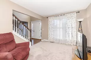 3304 Barrington Rd, Bloomington, IL 61704 - Photo 12